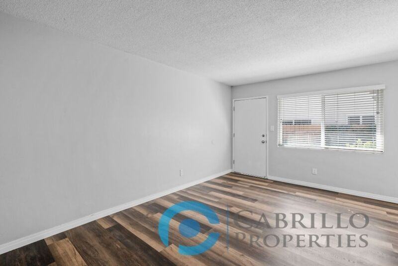 4158 1/2 32nd St - Photo 7 of 19