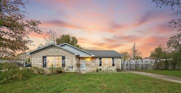 featured image of 305 Williamsburg Dr