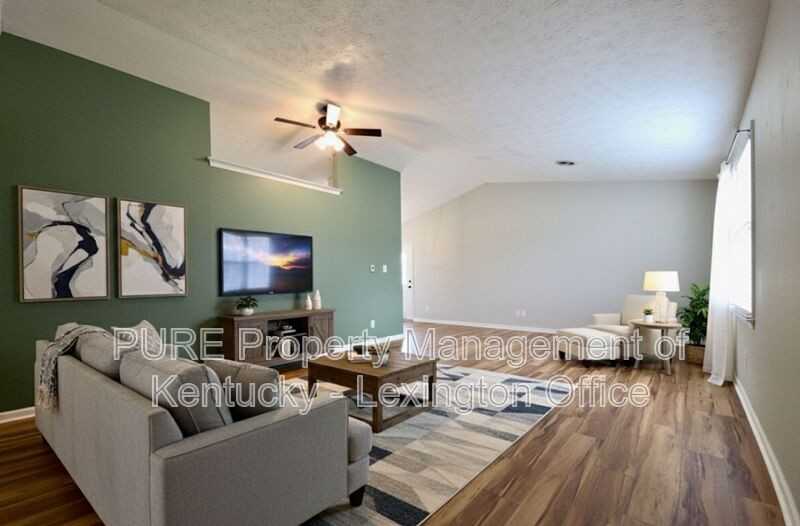 305 Williamsburg Dr - Photo 2 of 23