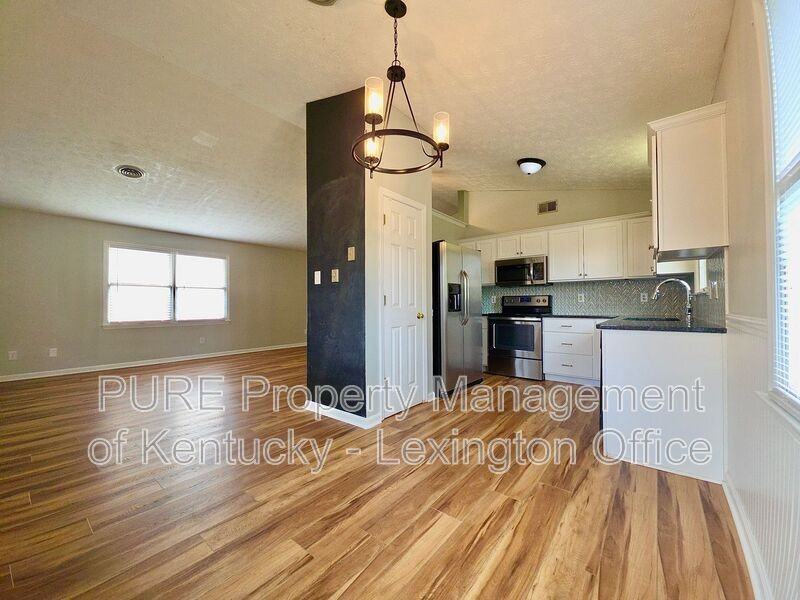 305 Williamsburg Dr - Photo 5 of 23