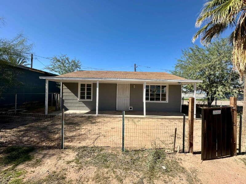 544 N 7th Pl - Photo 2 of 10