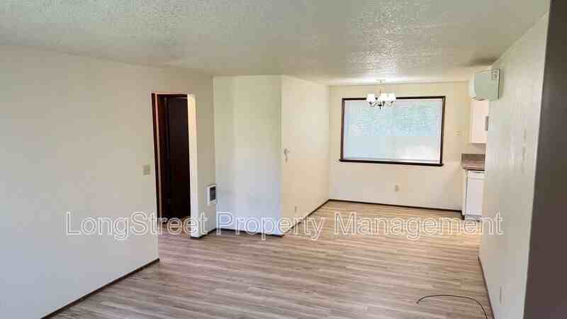 1018 Pioneer St - Photo 6 of 14