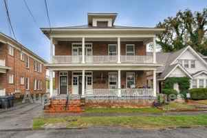 featured image of 107 4th St