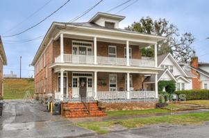 featured image of 107 4th Street