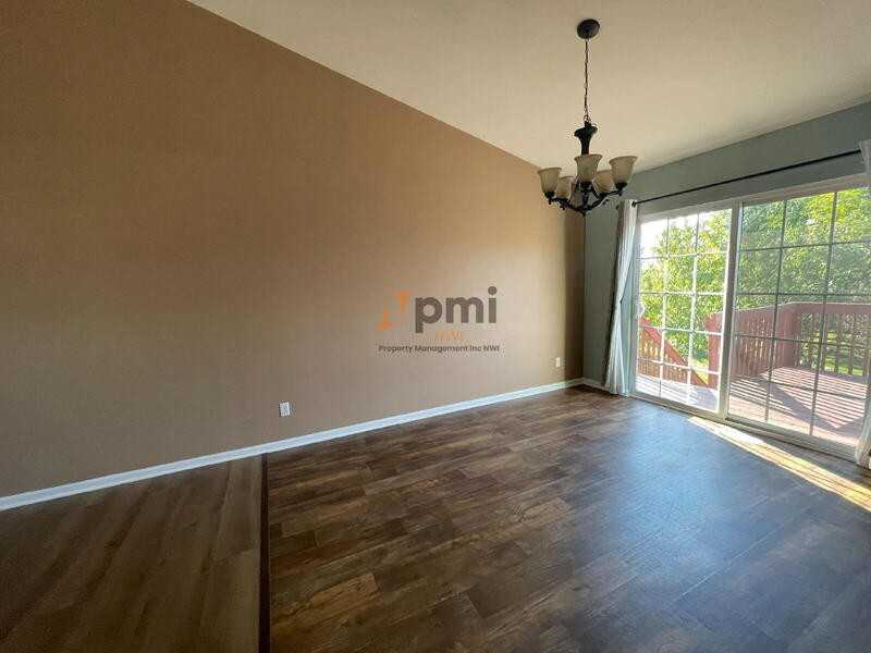 10880 Mississippi St - Photo 5 of 26