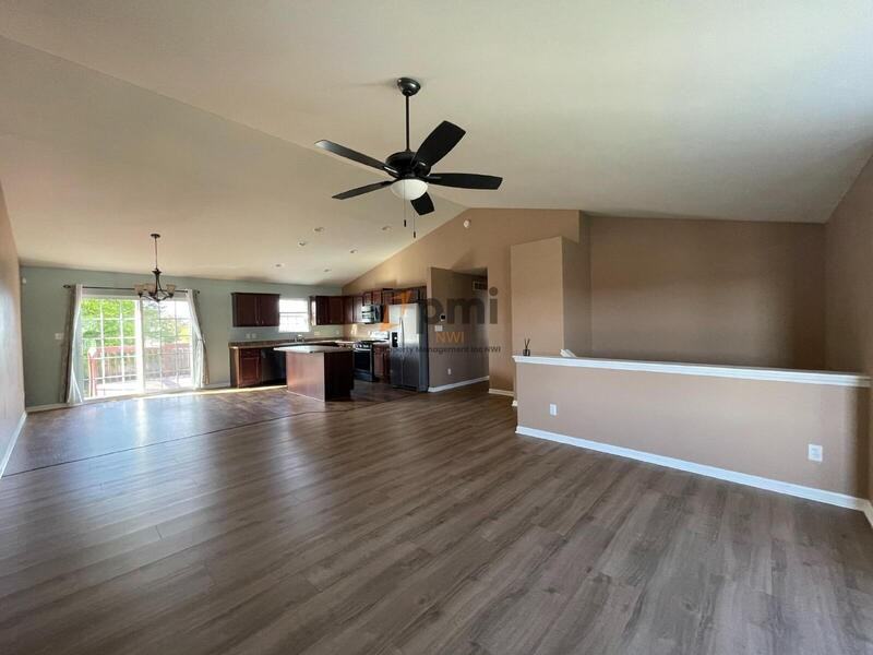 10880 Mississippi St - Photo 6 of 26