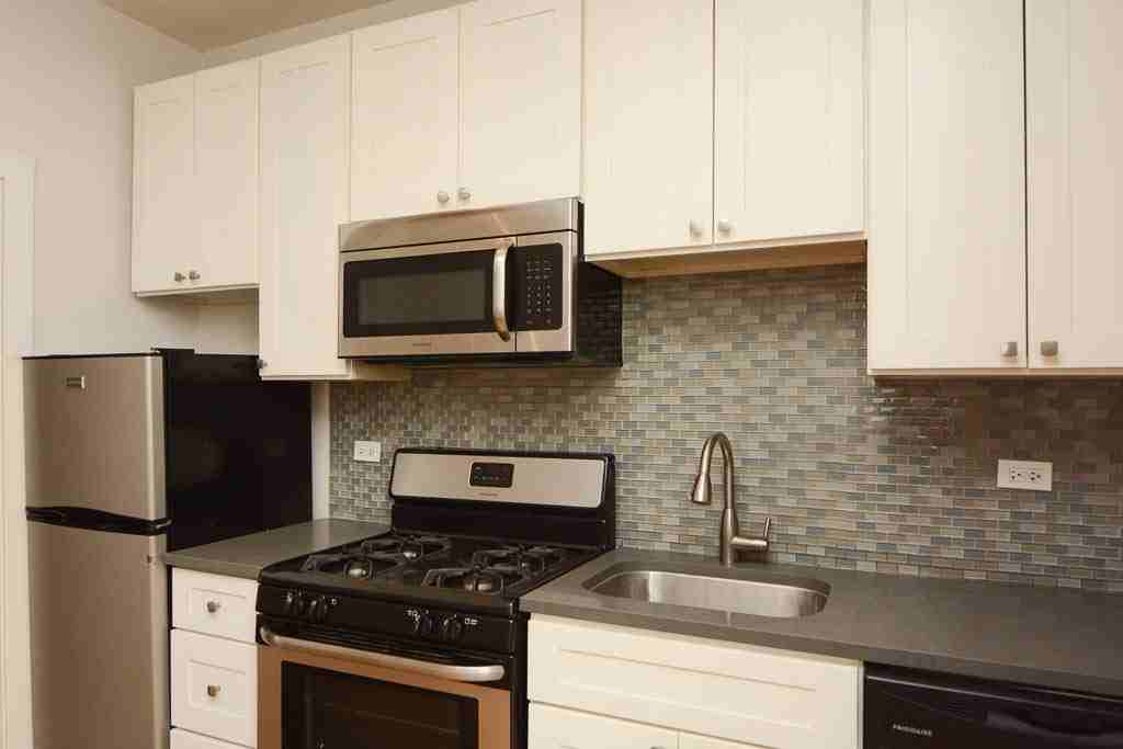 2834 W Palmer St #G2 - Photo 3 of 16