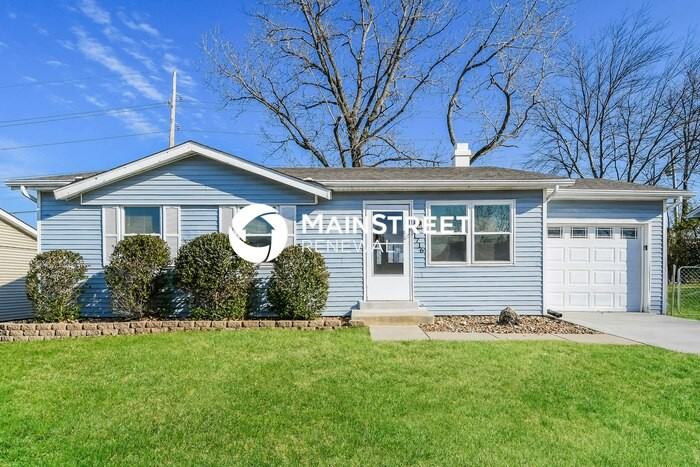 1716 Springhill Dr - Photo 2 of 16