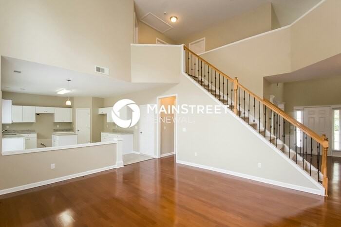 3180 Elmendorf Drive Northwest - Photo 3 of 15