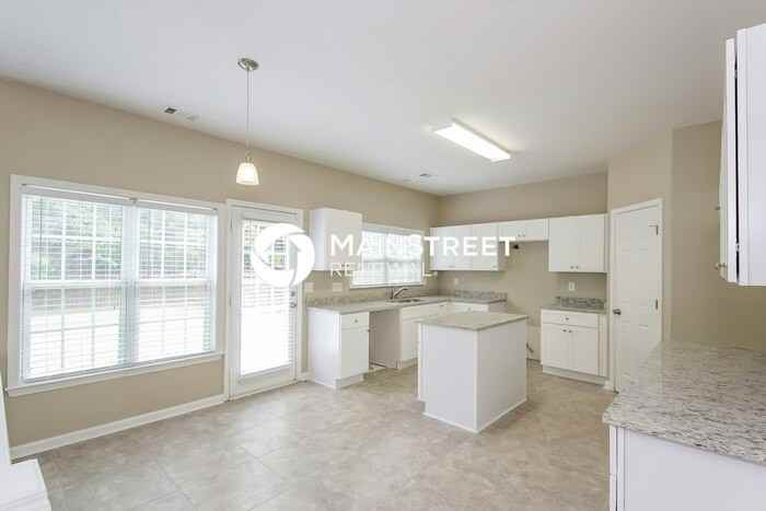 3180 Elmendorf Drive Northwest - Photo 6 of 15