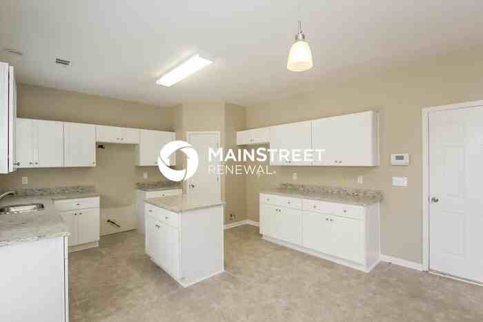 3180 Elmendorf Drive Northwest - Photo 7 of 15