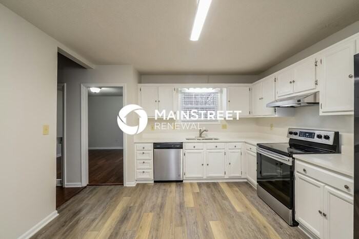 338 Lori Lane - Photo 6 of 17