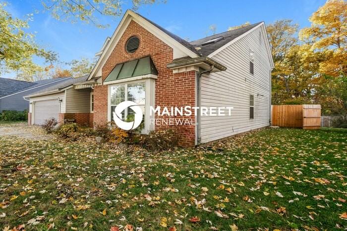 1202 Pine Mountain Way - Photo 2 of 19