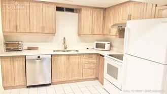 664 Esprit Crescent, Mississauga, Ontario L5R 3B9 - Photo 1 of 1