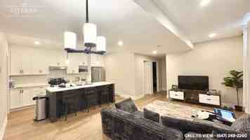 featured image of 566 2-566 Regina Street