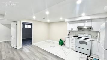 featured image of 179 Sutherland Ave