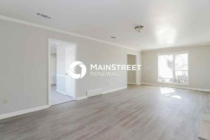 7172 Market Square Drive - Photo 4 of 17