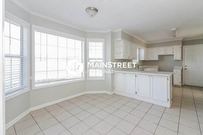 7172 Market Square Drive - Photo 6 of 17