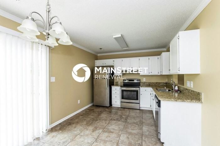 5904 Bridgeway Dr - Photo 5 of 17