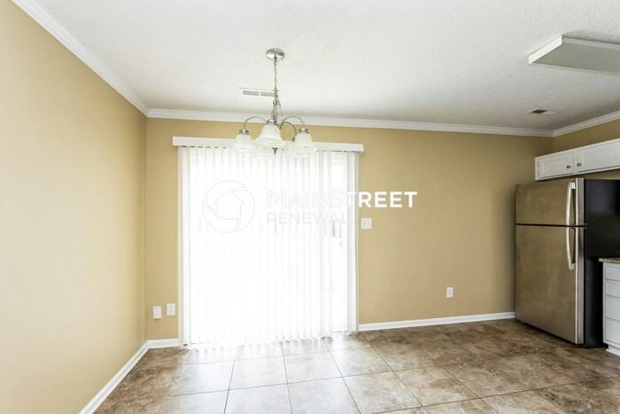 5904 Bridgeway Dr - Photo 6 of 17