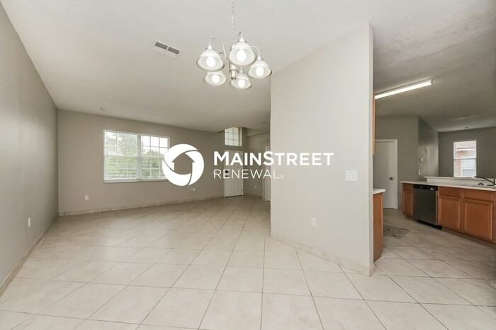 710 Paris Drive - Photo 5 of 16