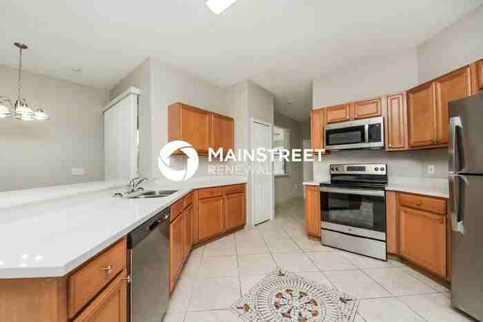 710 Paris Drive - Photo 7 of 16