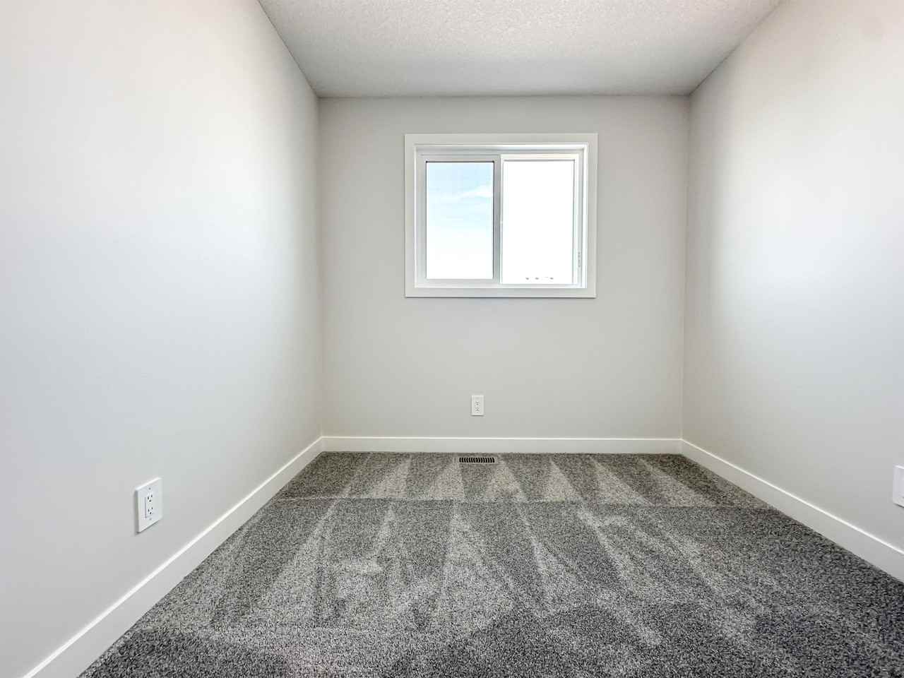 27 Heirloom Boulevard Southeast - Photo 3 of 27