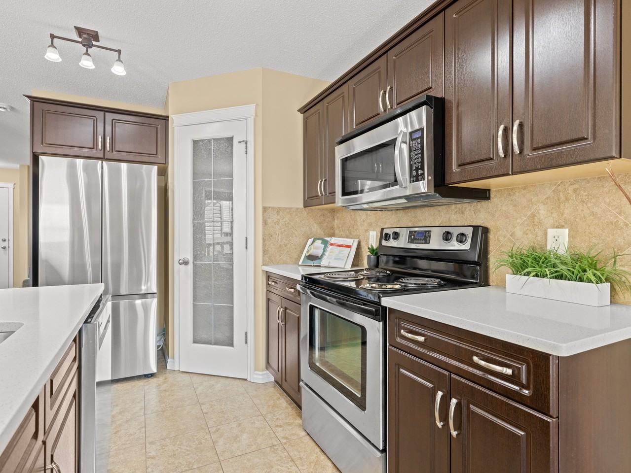 273 McConachie Drive Northwest - Photo 3 of 32