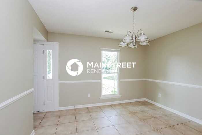 11804 Larkridge Ct - Photo 4 of 17