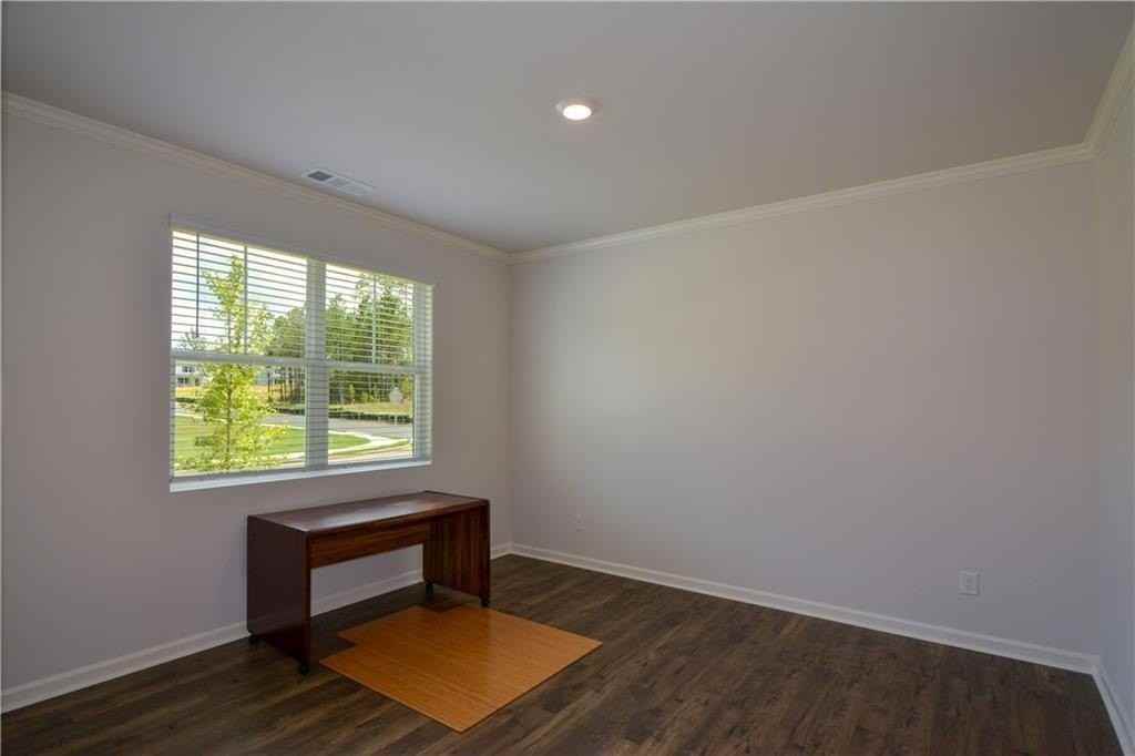 331 Belmont Dr Se - Photo 6 of 49