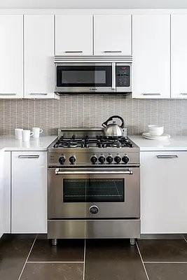 W 93rd St #10J - Photo 2 of 7