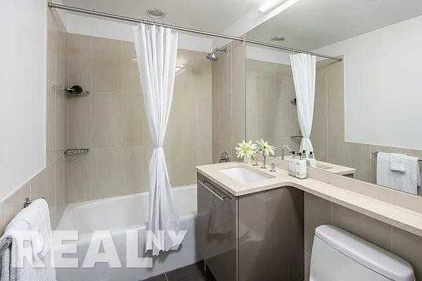 W 93rd St #10J - Photo 3 of 7