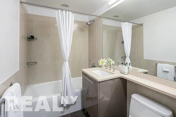 W 93rd St #9G - Photo 4 of 7