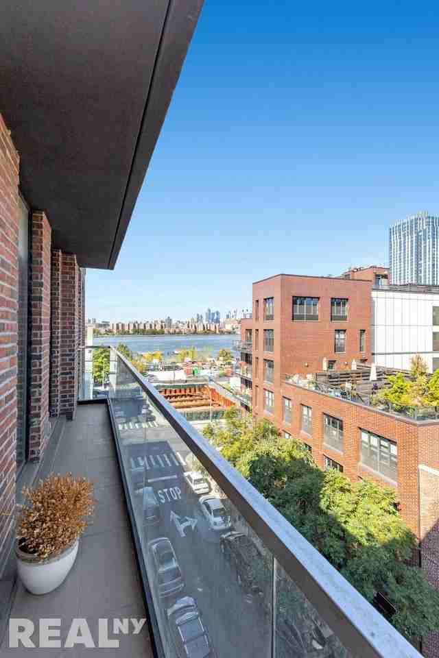 N 1st St #3B - Photo 3 of 12