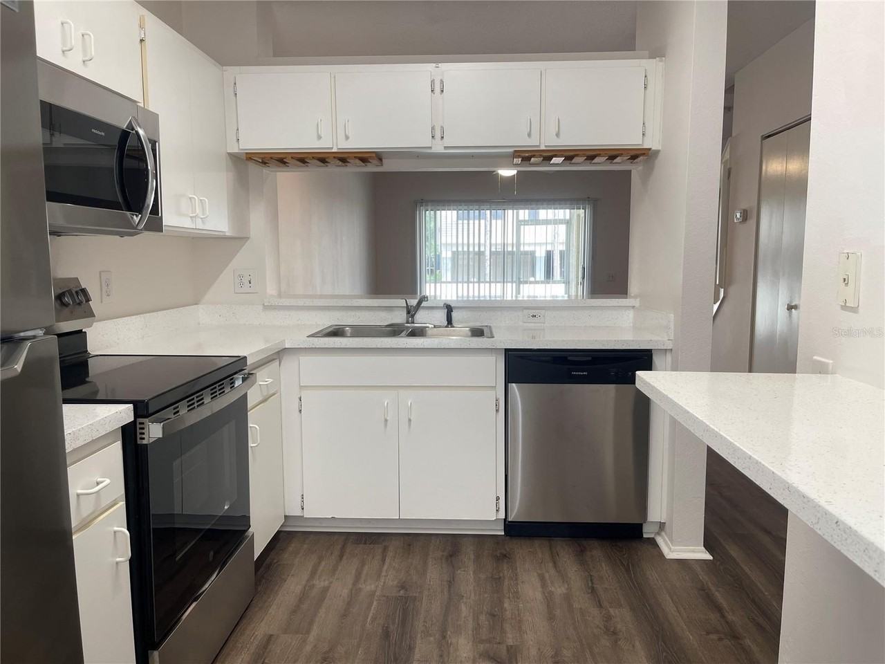 6338 Bayside Key Drive - Photo 2 of 23