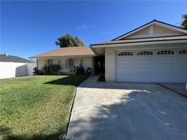 featured image of 15296 Laguna Ct