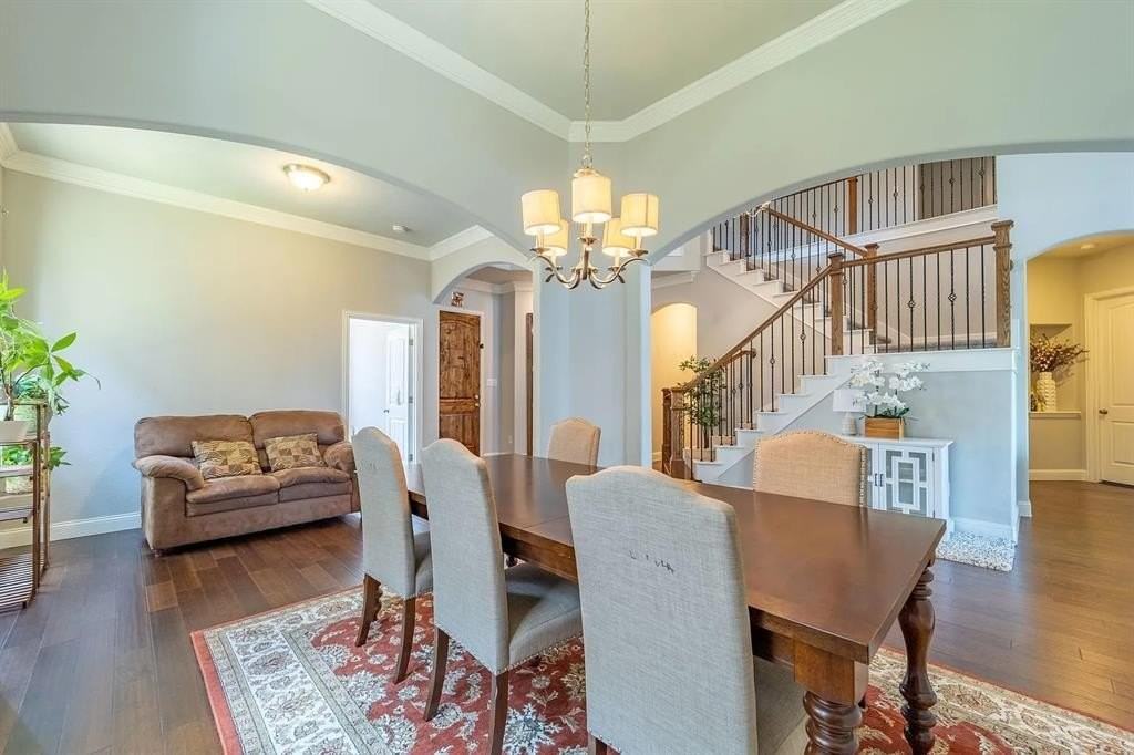 1522 Hennessey Drive - Photo 5 of 29