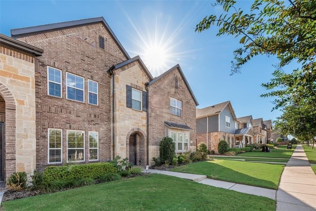 2522 High Cotton Ln - Photo 2 of 26