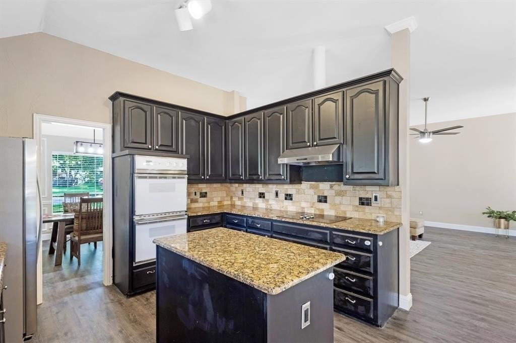 2600 Northcrest Dr - Photo 5 of 32