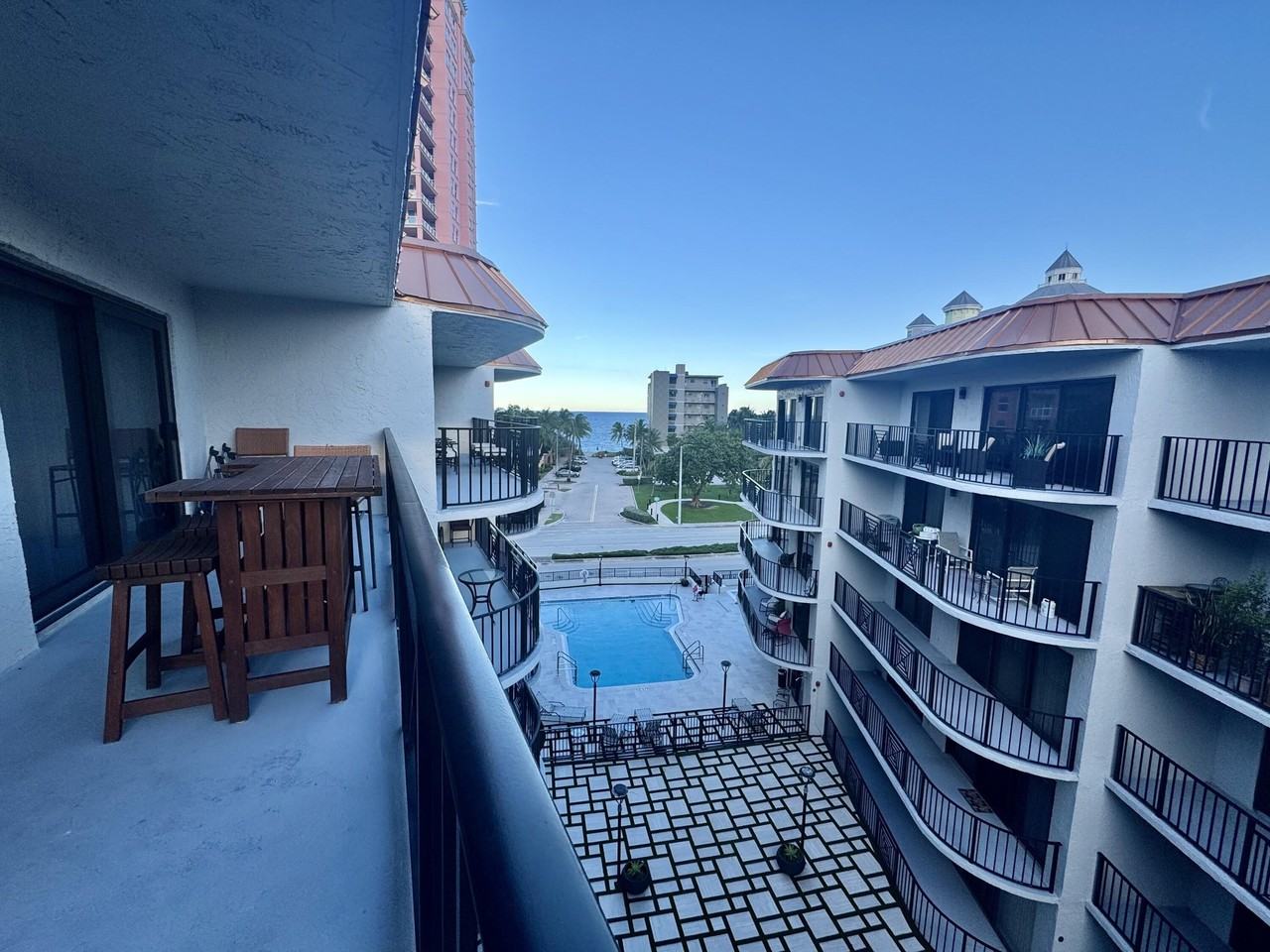 2029 N Ocean Blvd #510 - Photo 3 of 39