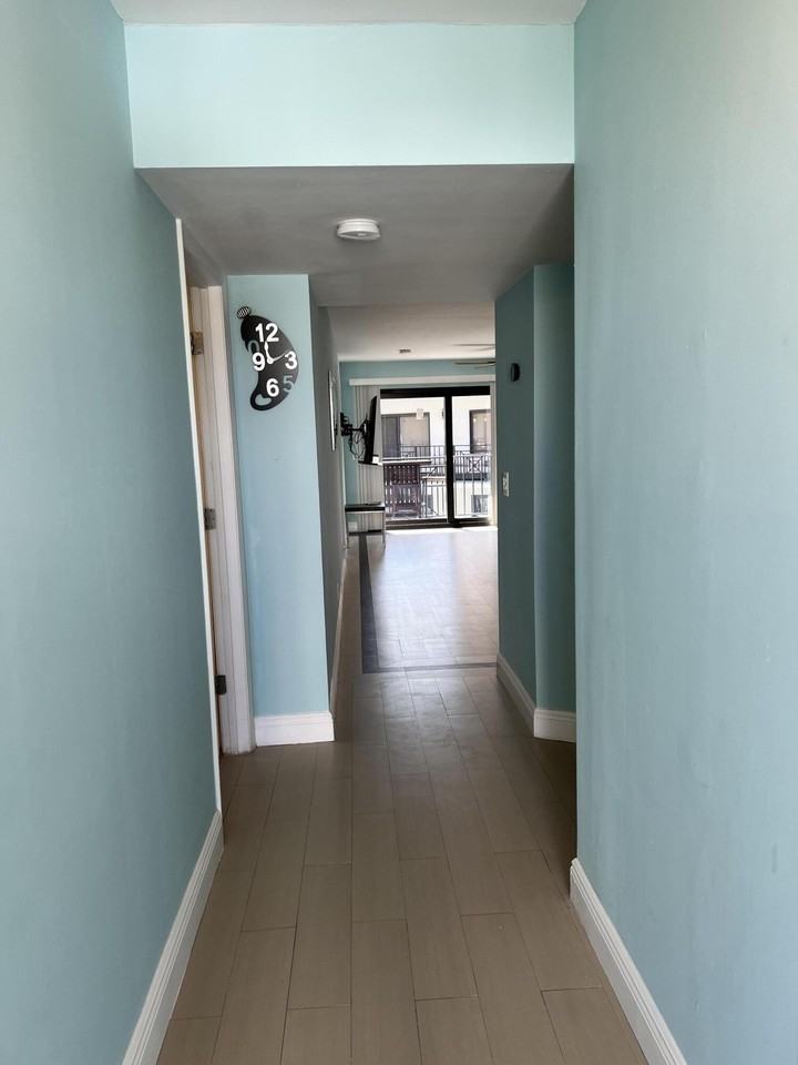 2029 N Ocean Blvd #510 - Photo 5 of 39