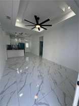 909 Glory St - Photo 1 of 1