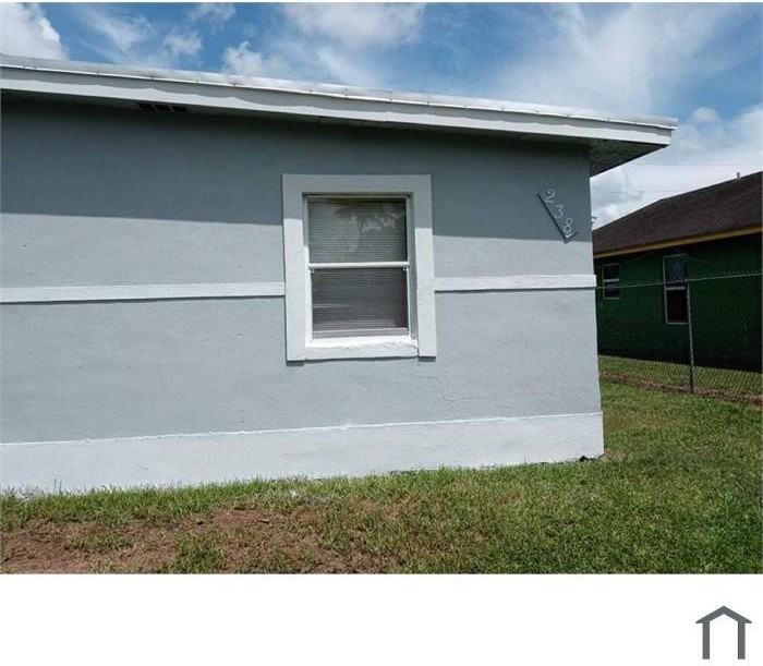 238 Nw 11th Ave - Photo 5 of 12