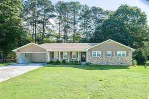 featured image of 2628 Hickory Trl