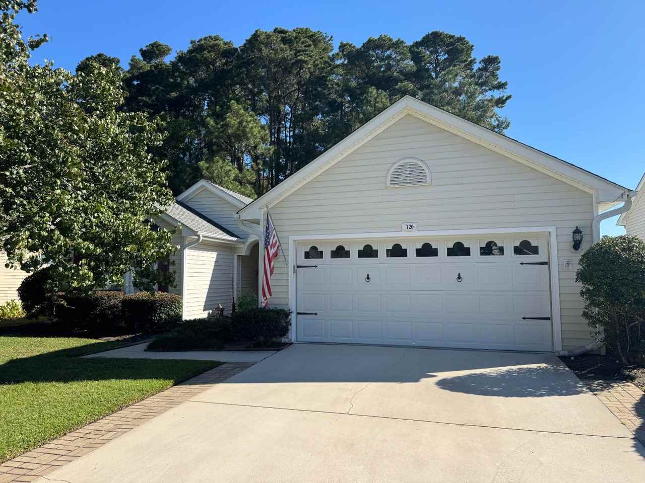 120 Coburn Dr W - Photo 2 of 11