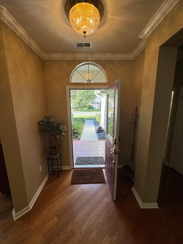 120 Coburn Dr W - Photo 5 of 11