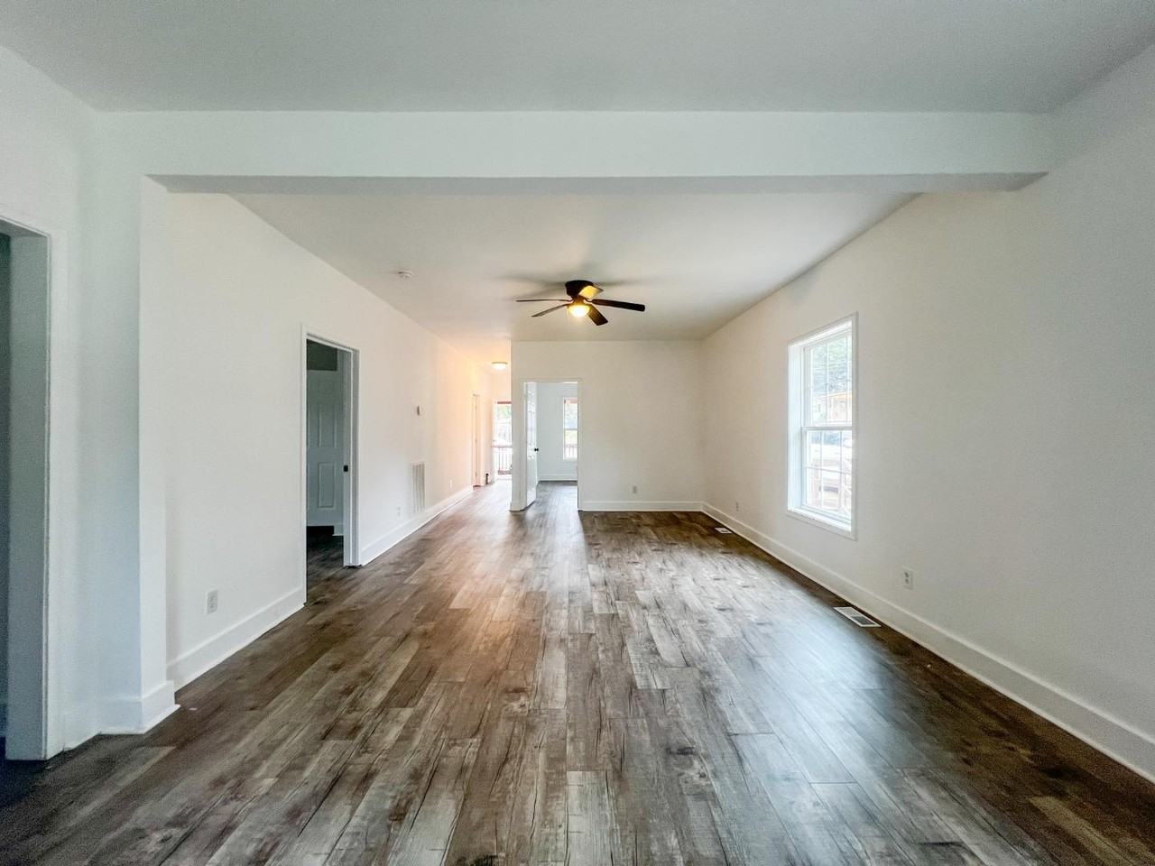 602 Easley Bridge Rd - Photo 3 of 10