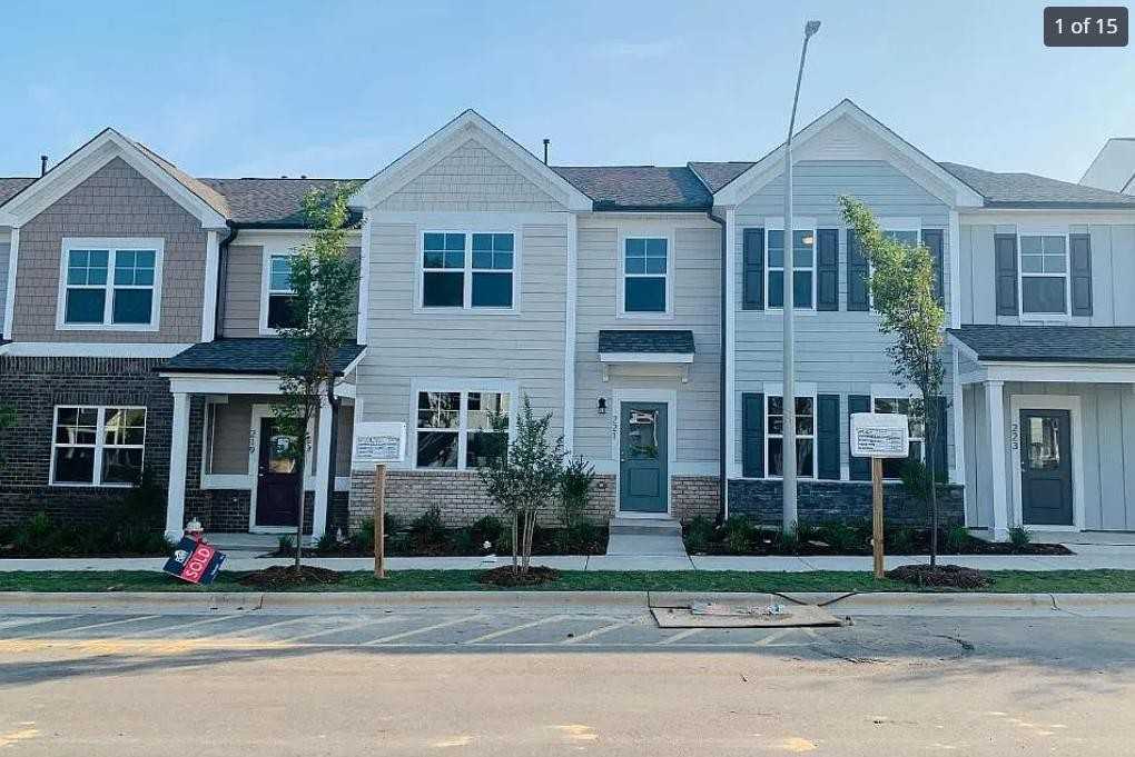 205 Parker Station Avenue - Photo 2 of 11