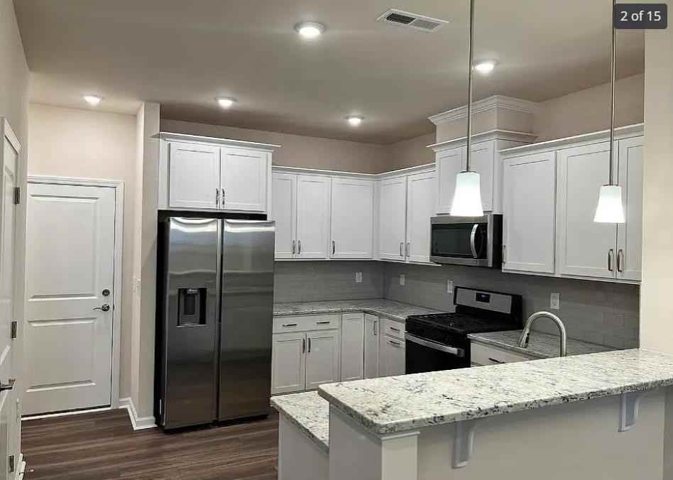 205 Parker Station Avenue - Photo 4 of 11