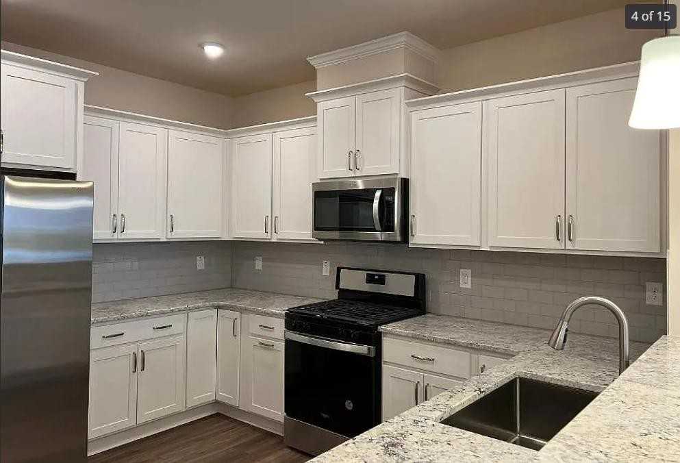 205 Parker Station Avenue - Photo 6 of 11